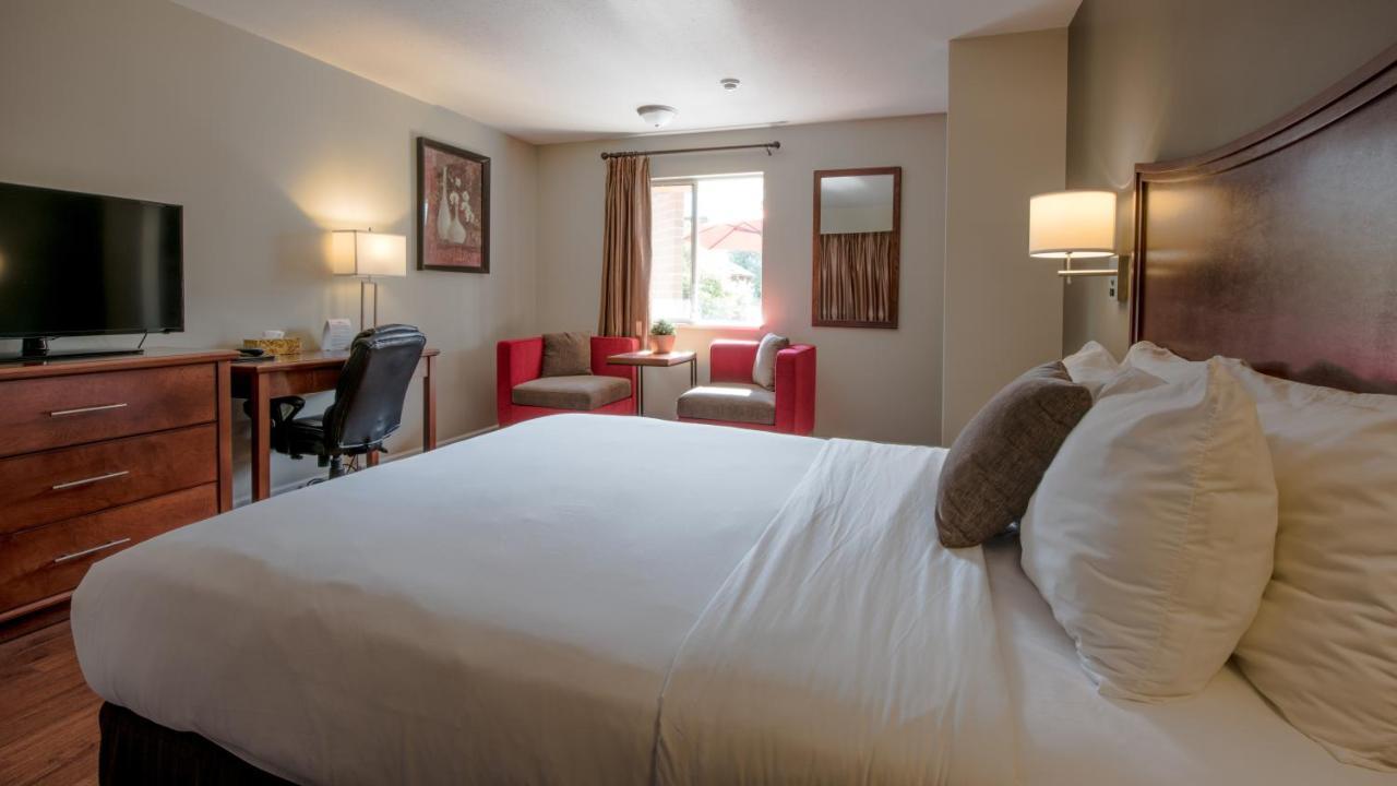 Garden Hotel Gibsons